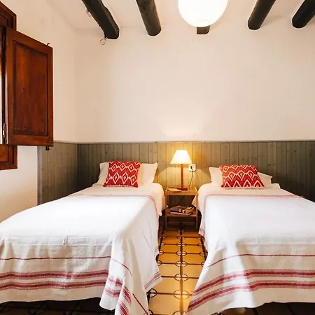 Apartment 100 Meters From The Beach Of Fresh And Comfortable -tamariu Perica *