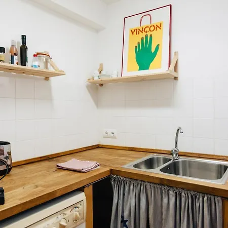 100 Meters From The Beach Of Fresh And Comfortable -tamariu Perica Apartment *